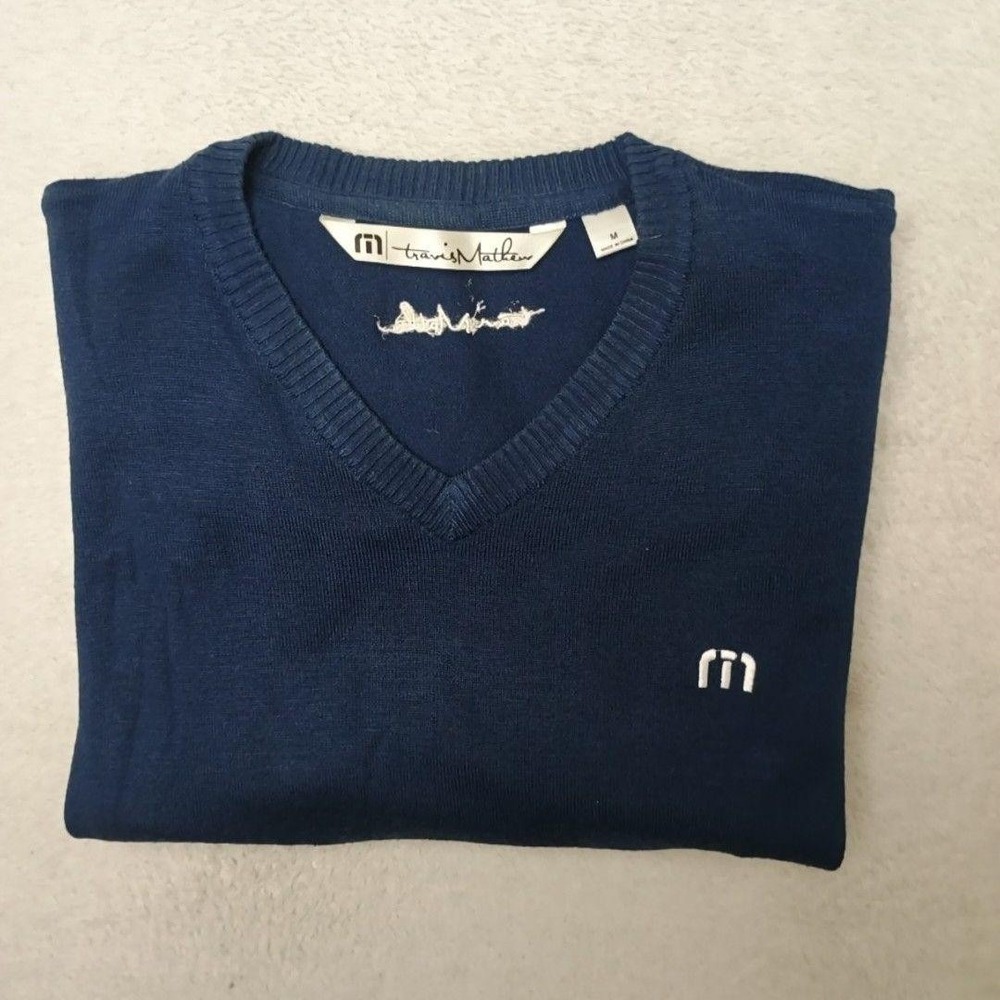 Travis Mathew Sweater Mens M Blue Golf V-Neck Pullover Logo Striped Hem Cuff